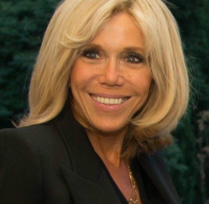 French Presidents wife Brigitte Macron using Botox and Fillers