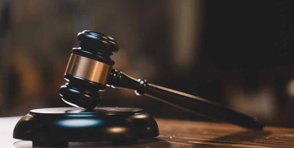 gavel to call the court order